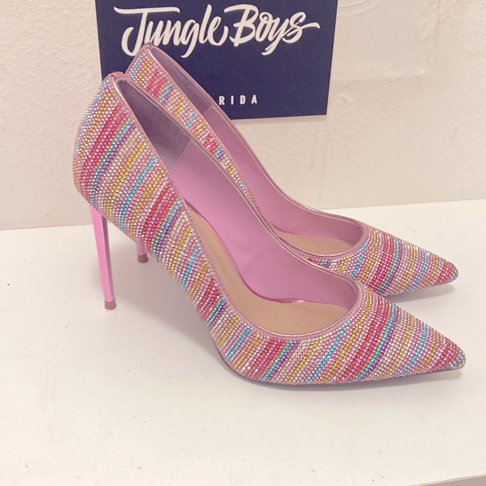 New never worn Barbie type heels covered in beautiful gems Sz 9.5 Steve Madden